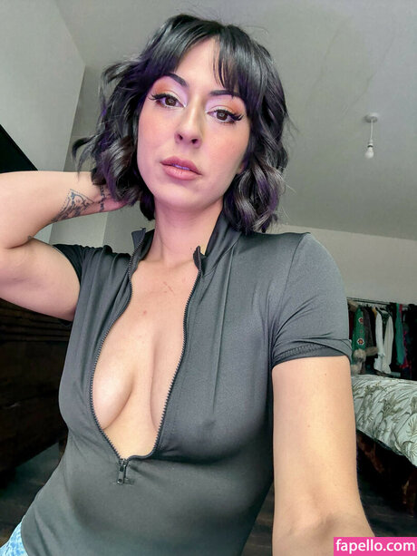 Veronica Gallardo pretty pornstar pics