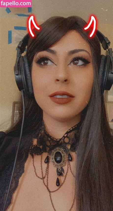 Veronica Gallardo pretty star img