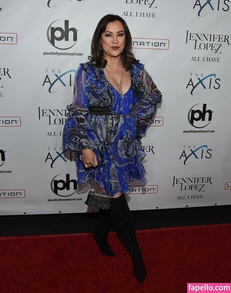 Jennifer Tilly model xxx images