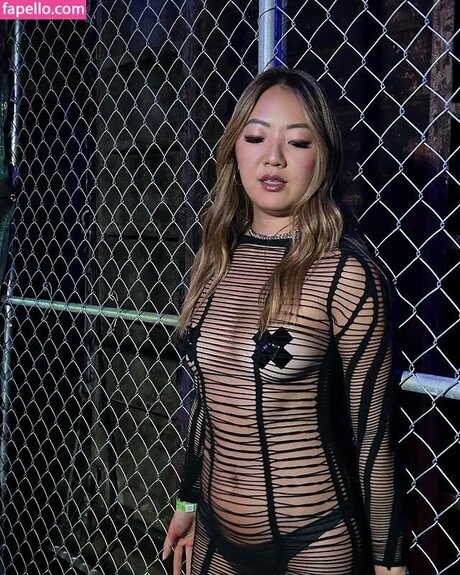 Simona Shao free pornstar gallery
