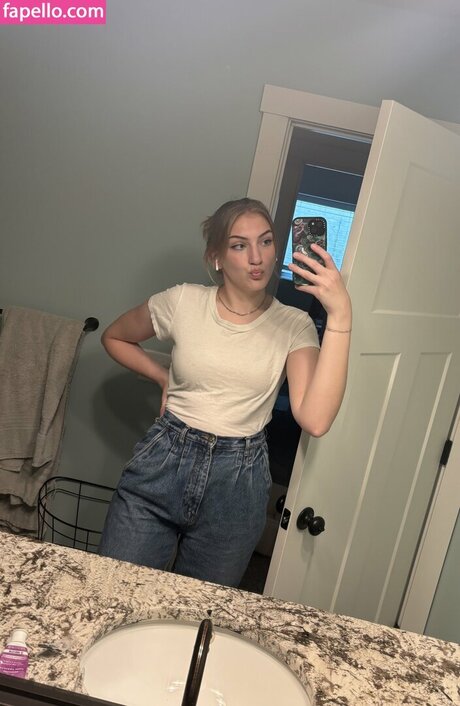 atrophicbtrfly xxx actress picture