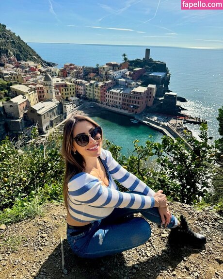 madamex93 star beautiful picture