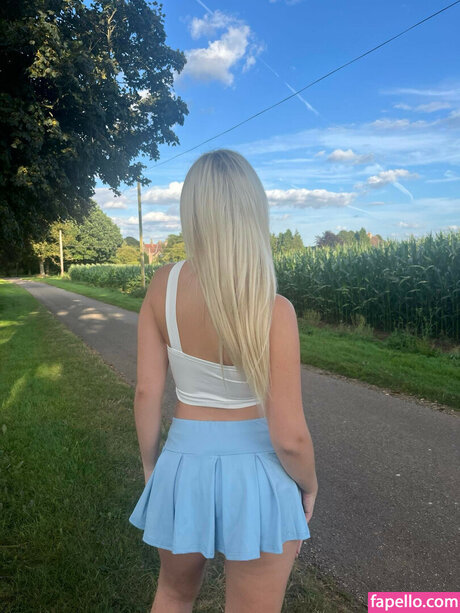 Lexi Booker naked model photos