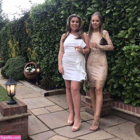 Sophie Williams naked star photos