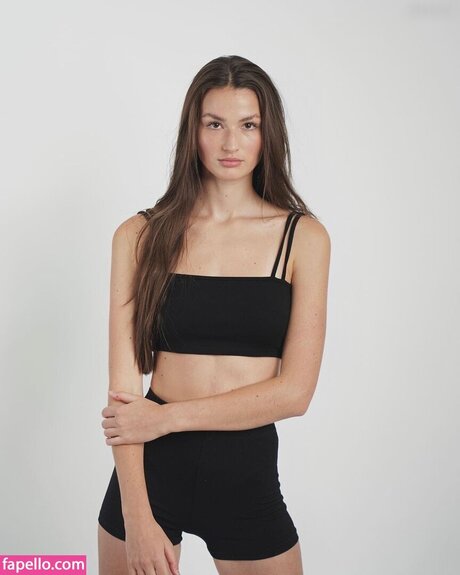 Aleandrafrerk erotic star gallery