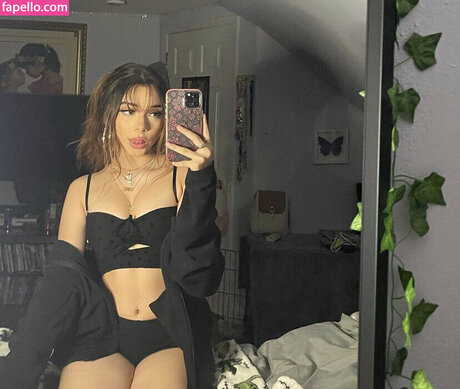 yessseeeniiaa star perfect img