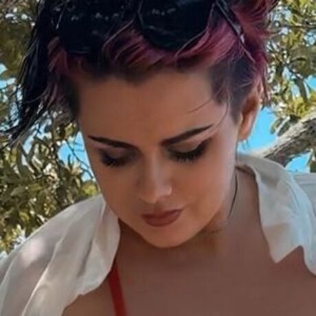 EmeryEXP pornstar exclusive pictures