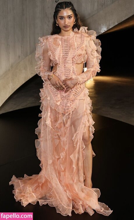 Varada Sethu model pictures