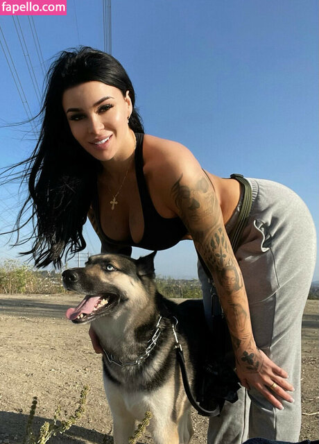 Captainmorrgan hot model galleries