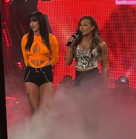 Fallon Henley beautiful star pic