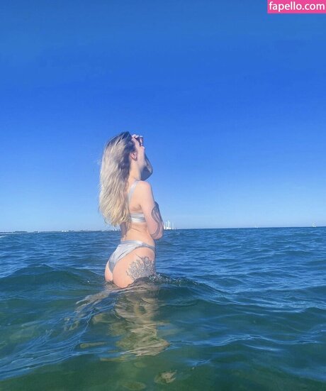 Marie Watson free pornstar photo