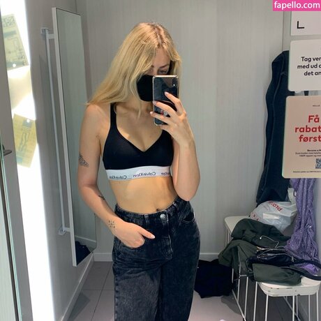 Marie Watson erotic actress pictures