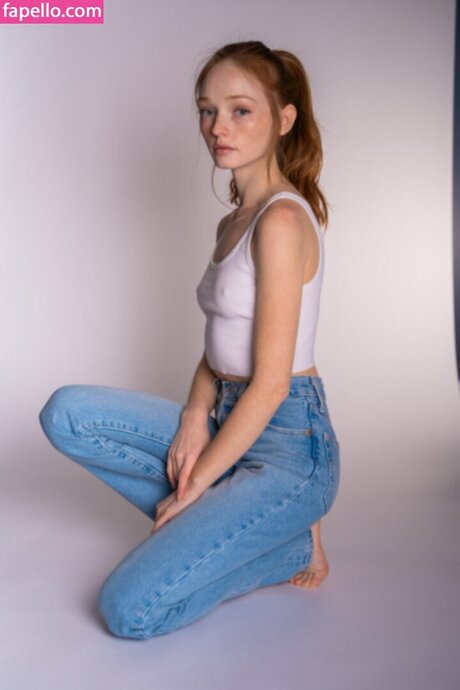 Samantha Cormier exclusive actress img