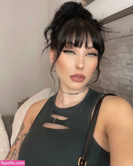 Juliakins nice actress galleries