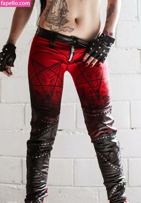 Toxic Vision model top pic