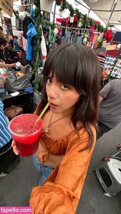 Om4ly perfect star photos