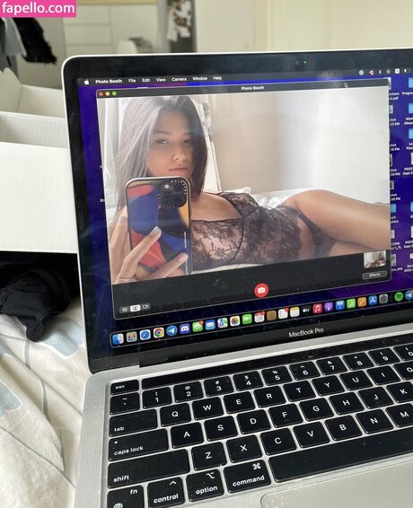 angadobo hd pornstar photo