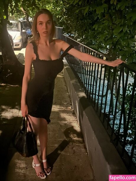 Serena Skybourne pornographic model images