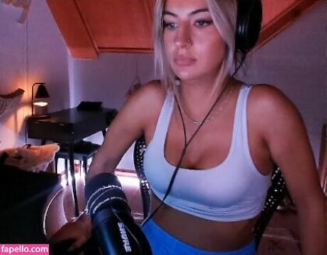 Honeyxxo model nice galleries