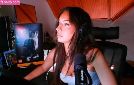 Honeyxxo top pornstar photo