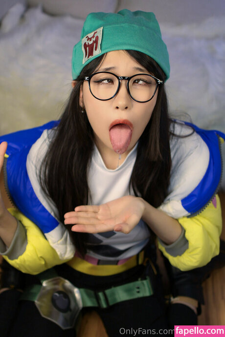 Meriol Chan sex model photo