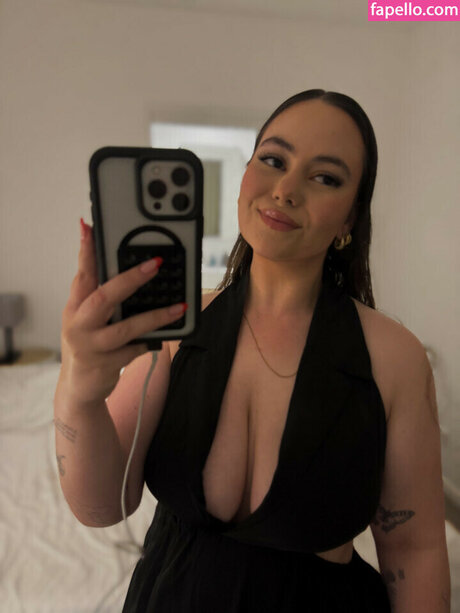 maddiewort_ model hd pic