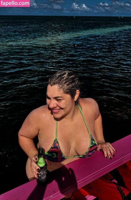 Bethe Correia exclusive star archive