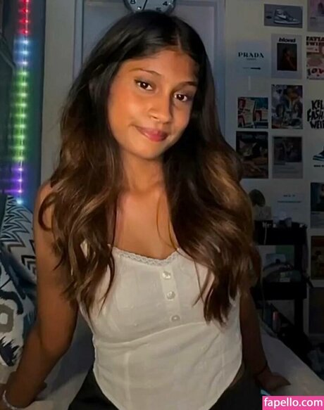 Let Me Xray For You beautiful model pic