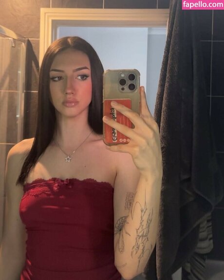 Elisha Walbyoff high quality model gallery