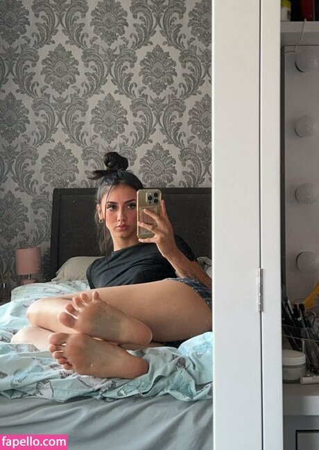 Elisha Walbyoff pornstar top pic