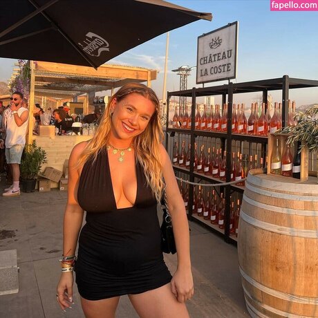 Justinaccessible pornstar sex gallery