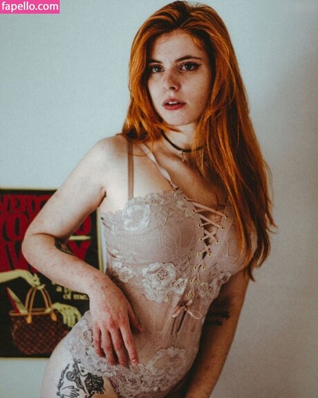 Lucilla Jiggly naked actress photo