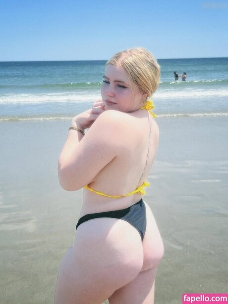 Sadie Stone high quality star photo