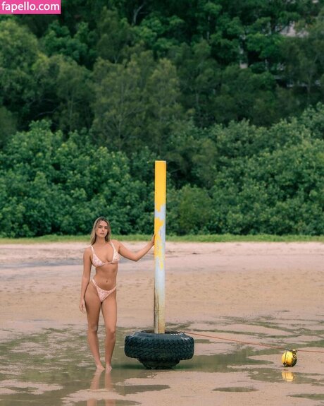 Kai Hoare star sexy galleries