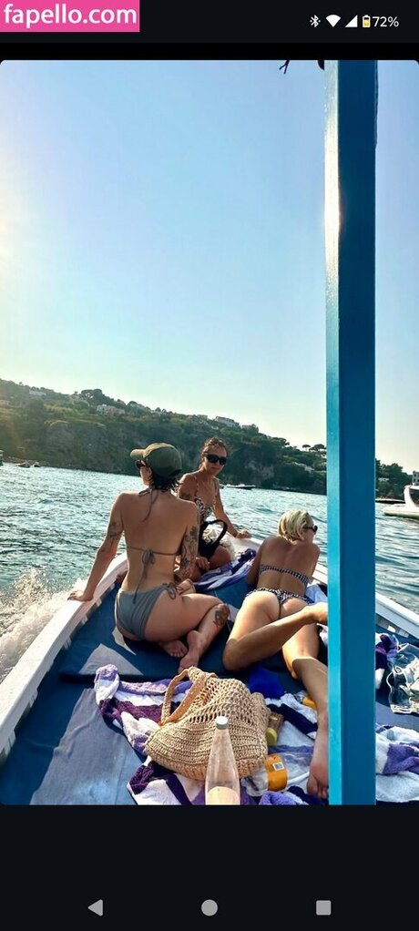 The Beaches pornstar nude archive