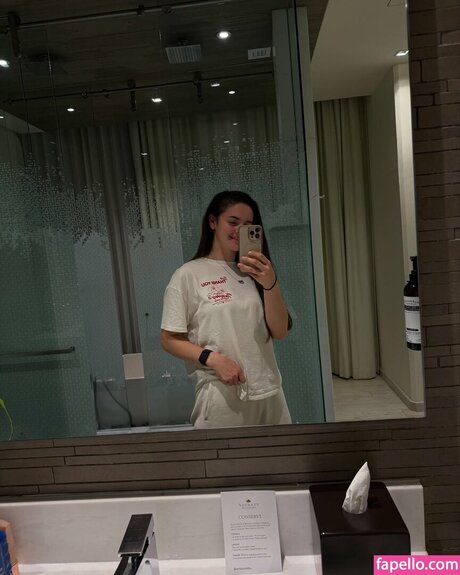 Abbi Pulling sex model pic