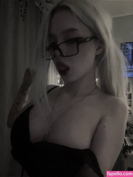 Paradoxy adult star gallery