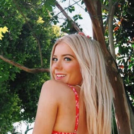 Mary Kate Willis naked model images