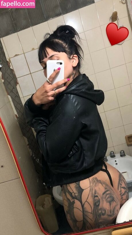 chispiate22 model hd picture