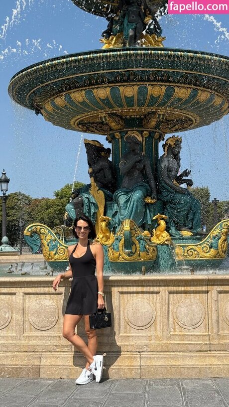 Autumn Calabrese star perfect image