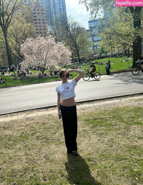 Lily Mo Sheen pornstar art archive