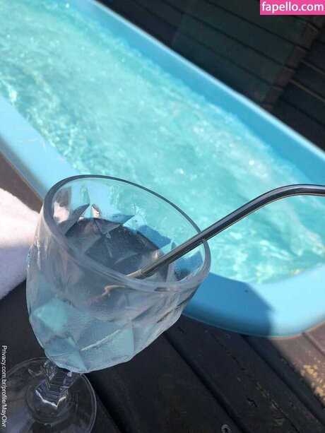 feeroliver pornographic star image