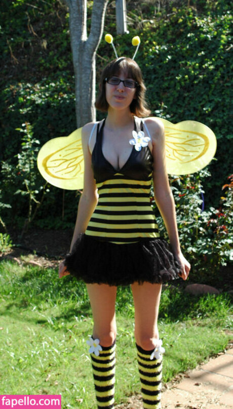 TwilightPalms xxx model image