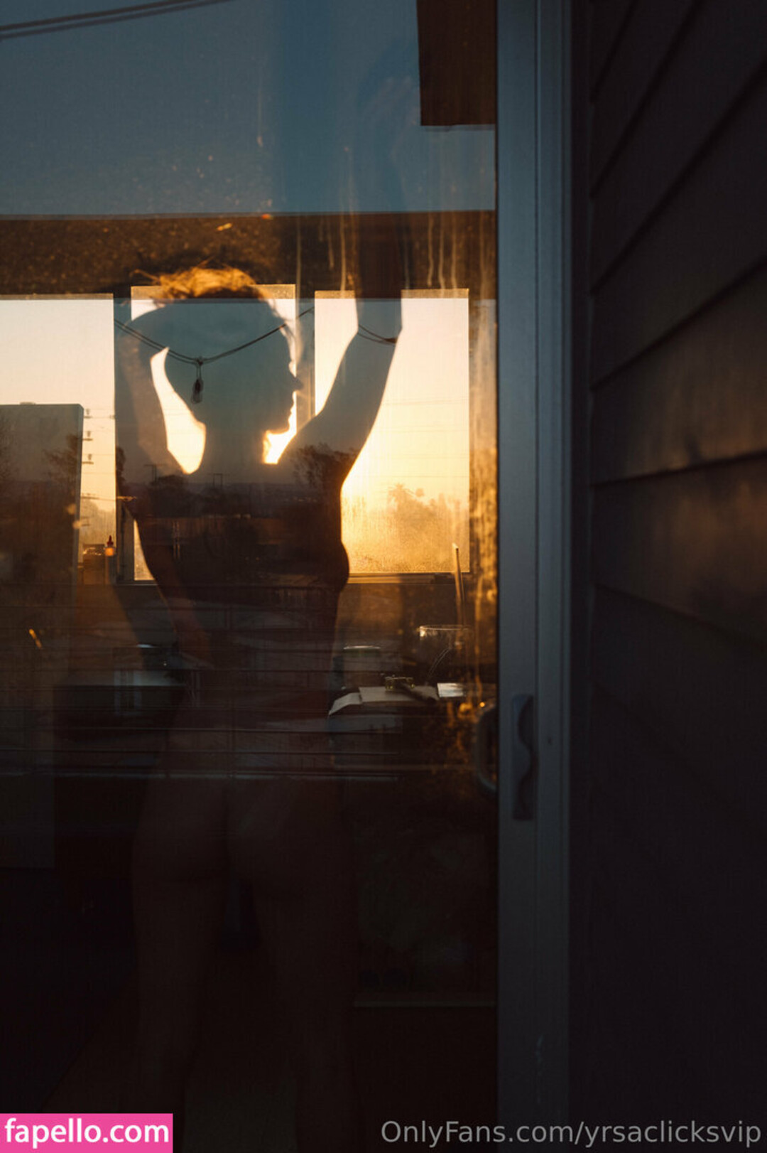 Yrsa Clicks model porn galleries