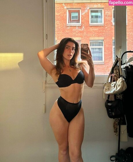 Wonder miz art model galleries