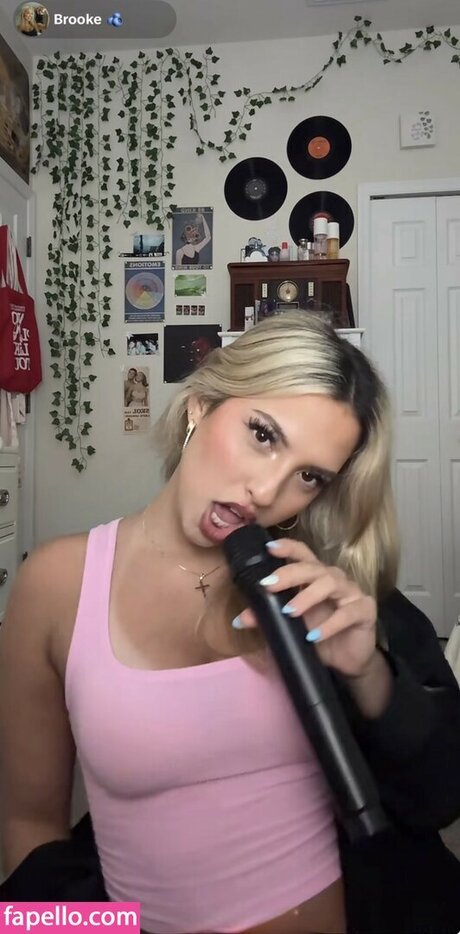 Cloud ASMR hot star photos