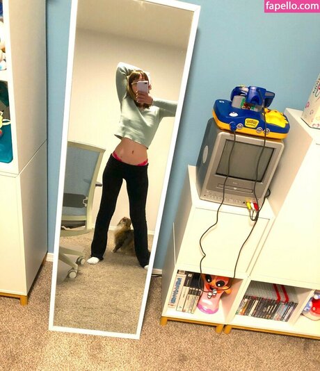 Tama Hero model naked galleries