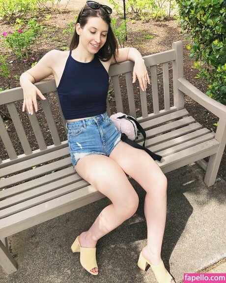 Tama Hero star nude pic