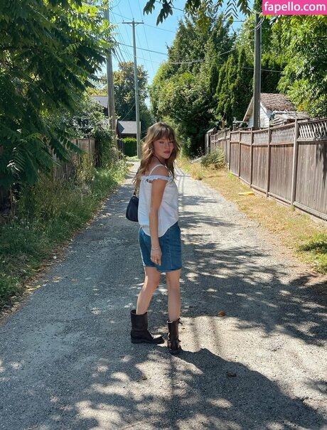 Taylor Hickson model sexy gallery