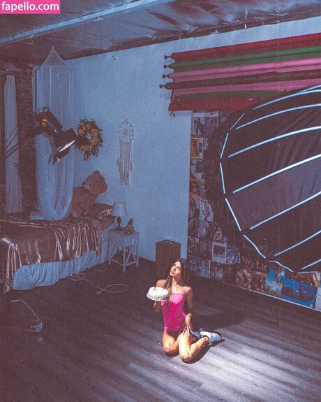 prymrr model hot pictures